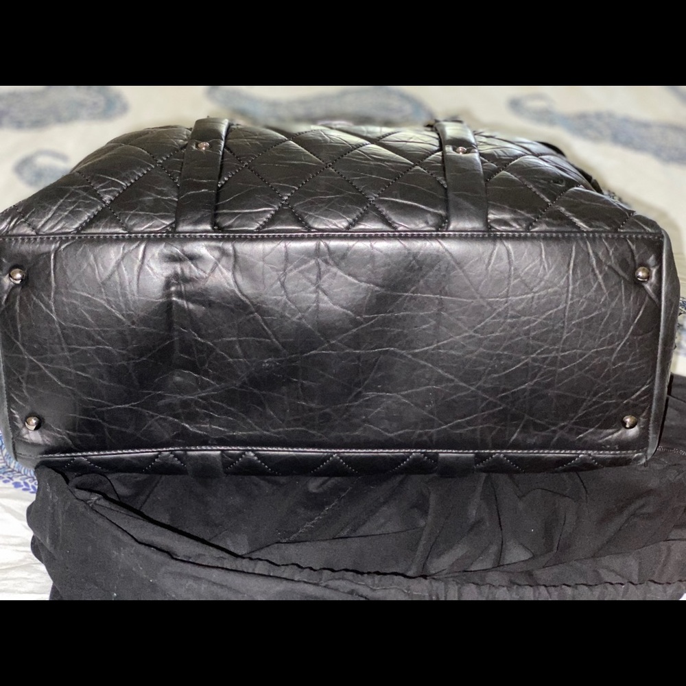 Original Chanel black quilted leather travel bag - Picture 2 of 2